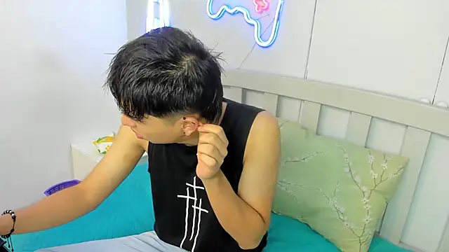 StiwenTwink online show from November 2025 12:22:01 PM