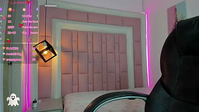 Snapshot of Klaret_Toy chatting on October 2025 04:50:02 PM Klaret Toy online show from October 2025 04:50:02 PM