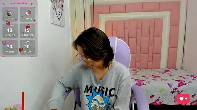 Klaret Toy online show from March 2026 09:04:02 PM