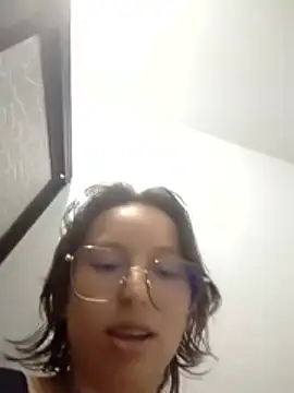 Klaret Toy online show from April 2026 12:46:01 AM