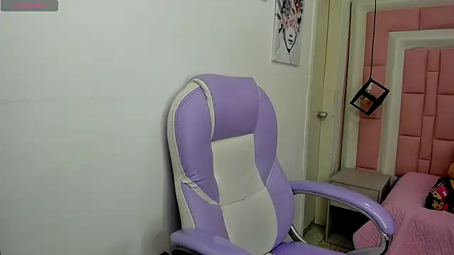 Snapshot of Klaret_Toy chatting on June 2026 02:56:01 PM Klaret Toy online show from June 2026 02:56:01 PM