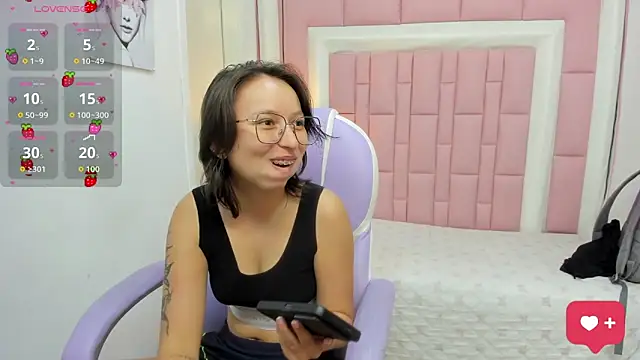 Klaret Toy online show from April 2026 07:17:02 PM