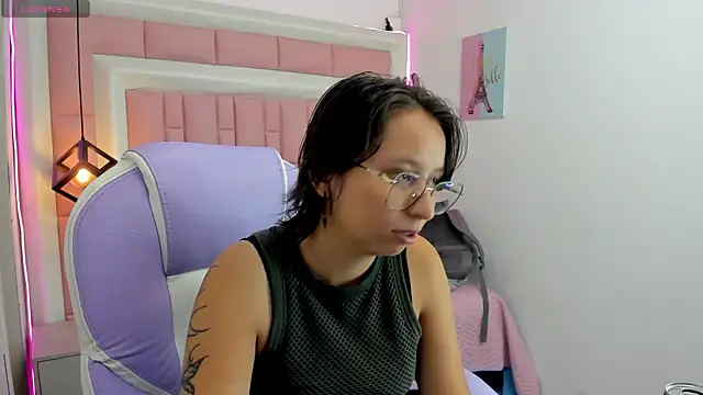 Snapshot of Klaret_Toy chatting on June 2026 06:35:01 PM Klaret Toy online show from June 2026 06:35:01 PM