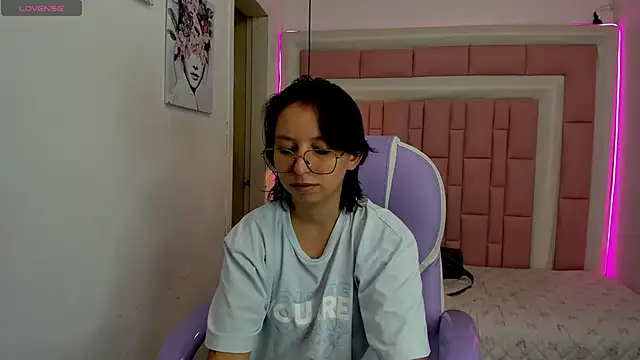 Snapshot of Klaret_Toy chatting on July 2026 07:25:01 PM Klaret Toy online show from July 2026 07:25:01 PM