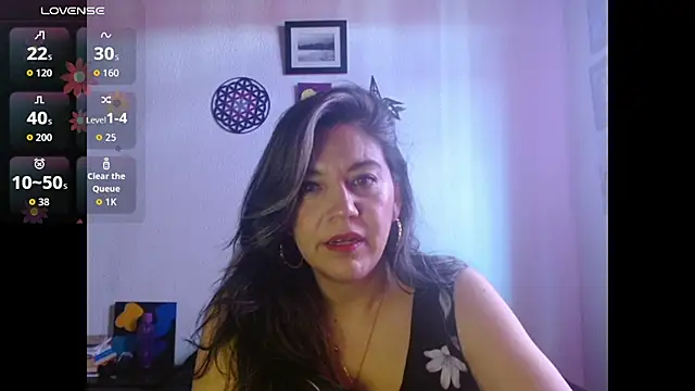 Snapshot of XxAntonellaxxx chatting on November 2025 06:34:02 PM XxAntonellaxxx online show from November 2025 06:34:02 PM