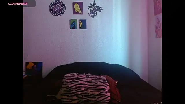 Snapshot of XxAntonellaxxx chatting on November 2025 06:12:01 PM XxAntonellaxxx online show from November 2025 06:12:01 PM