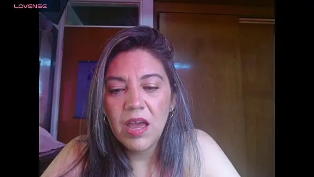 Snapshot of XxAntonellaxxx chatting on November 2025 04:32:02 PM XxAntonellaxxx online show from November 2025 04:32:02 PM