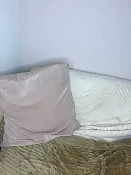 LolaReaX online show from November 2025 06:50:01 AM