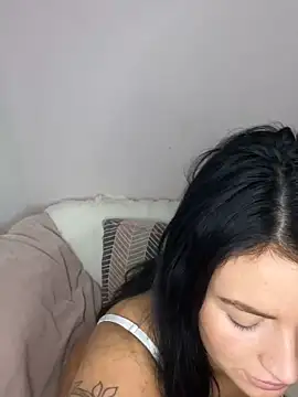 LolaReaX online show from December 2025 08:24:02 AM