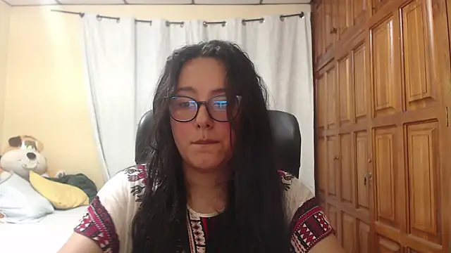 Venus cat  online show from April 2026 03:35:01 AM