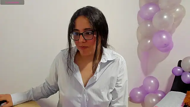 Venus cat  online show from November 2025 11:54:02 PM