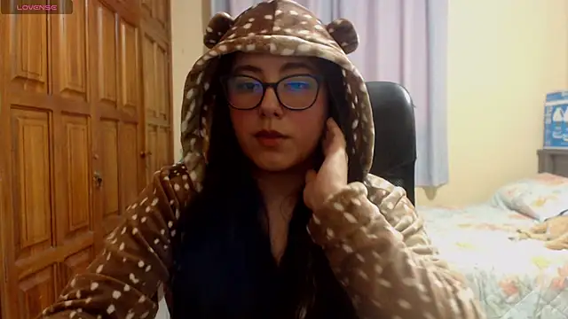 Venus cat  online show from December 2025 04:51:02 AM