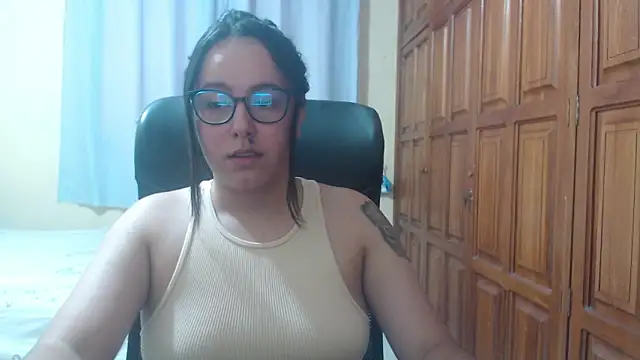 Venus cat  online show from January 2026 03:24:02 AM