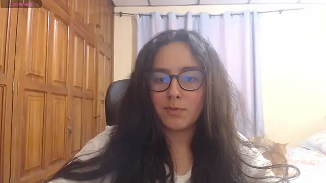 Venus cat  online show from December 2025 05:10:01 AM