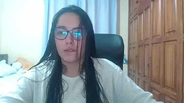 Venus cat  online show from January 2026 11:44:02 PM