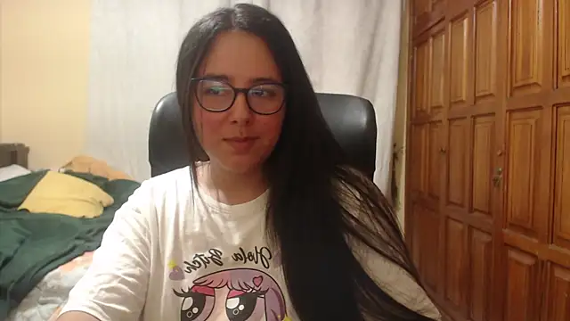 Snapshot of Venus_cat_ chatting on May 2026 10:20:02 PM Venus cat online show from May 2026 10:20:02 PM