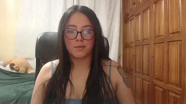 Snapshot of Venus_cat_ chatting on May 2026 10:52:02 PM Venus cat online show from May 2026 10:52:02 PM