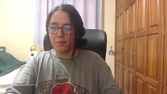 Venus cat  online show from February 2026 12:28:01 AM