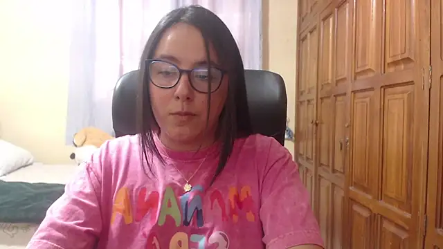 Venus cat  online show from February 2026 09:12:01 PM