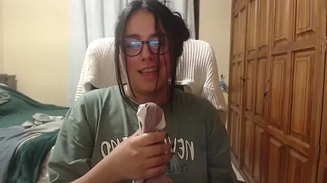 Venus cat  online show from February 2026 06:19:02 AM