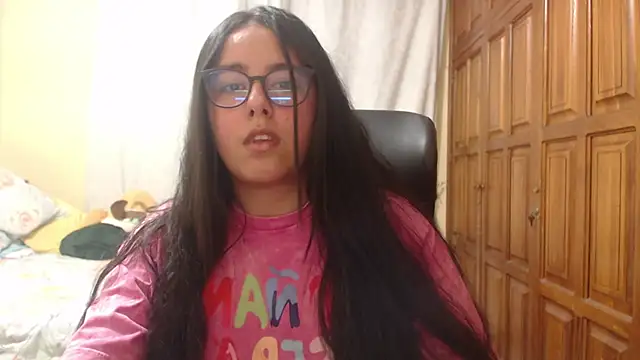 Snapshot of Venus_cat_ chatting on May 2026 02:55:01 AM Venus cat online show from May 2026 02:55:01 AM