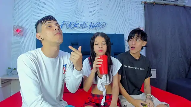 Youngs Wild online show from November 2025 12:15:01 AM