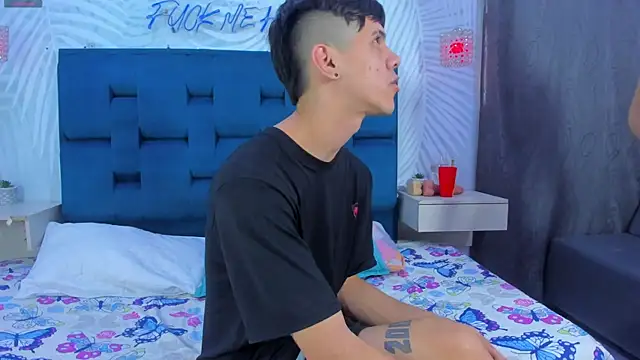 Youngs Wild online show from November 2025 06:12:02 PM