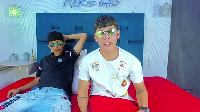 Youngs Wild online show from April 2026 12:17:02 AM