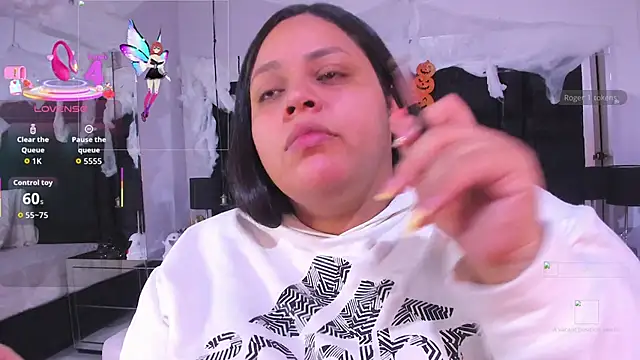 MayaCurvy online show from October 2025 03:27:02 AM