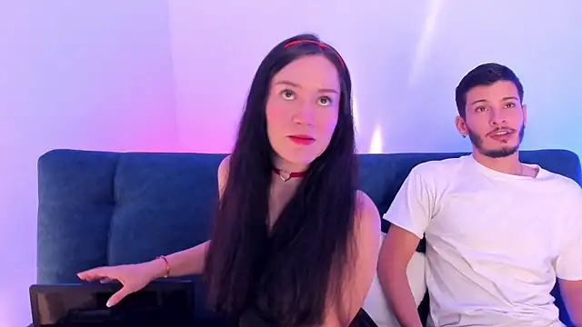 Snapshot of josh_and_val chatting on October 2025 11:25:02 PM josh and val online show from October 2025 11:25:02 PM