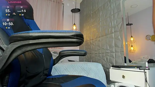 Snapshot of MADDY_MAGIC chatting on December 2025 07:57:02 PM MADDY MAGIC online show from December 2025 07:57:02 PM