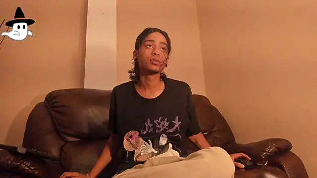 Snapshot of Dickie_Dicking chatting on October 2025 08:52:01 PM Dickie Dicking online show from October 2025 08:52:01 PM