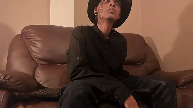 Snapshot of Dickie_Dicking chatting on October 2025 08:42:01 PM Dickie Dicking online show from October 2025 08:42:01 PM