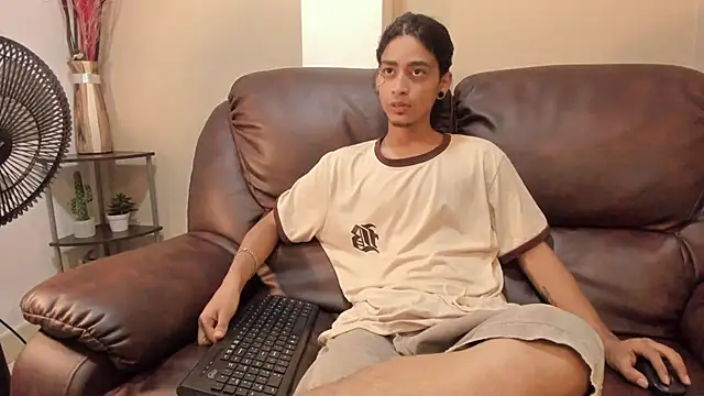 Snapshot of Dickie_Dicking chatting on November 2025 08:23:01 PM Dickie Dicking online show from November 2025 08:23:01 PM