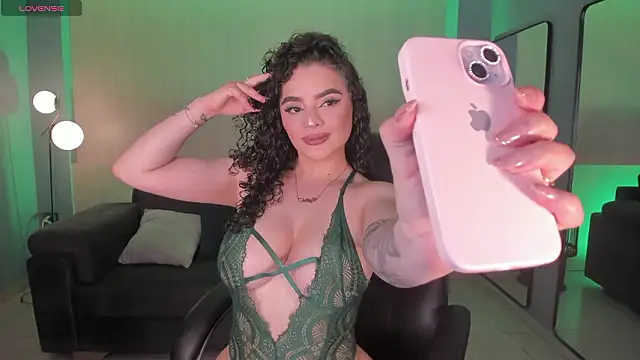 KylieJenkins online show from February 2026 11:21:02 AM