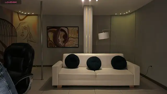 NatalieLewis online show from February 2026 12:16:01 PM