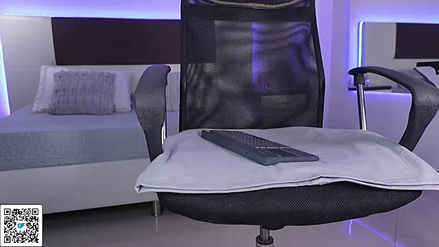 DanteeStone online show from April 2026 08:14:02 PM