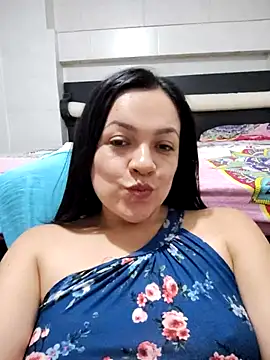 LindaSalo33 online show from November 2025 03:16:02 PM