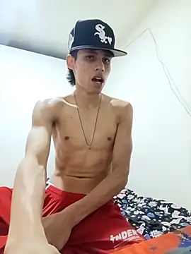 mazo18 online show from April 2026 11:28:01 PM