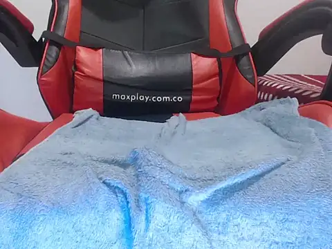 Snapshot of emily_sexxx chatting on October 2025 08:04:02 AM emily sexxx online show from October 2025 08:04:02 AM