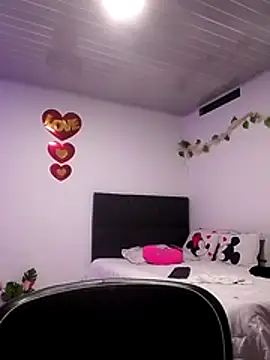 channel brooks online show from October 2025 10:11:01 PM