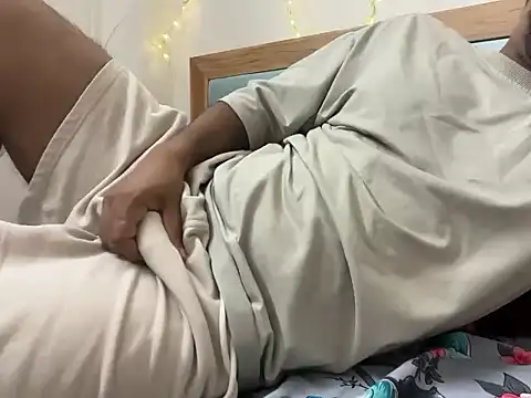 Snapshot of YourBlackBull chatting on October 2025 08:23:02 PM YourBlackBull online show from October 2025 08:23:02 PM