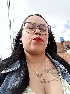 Italia 12 online show from November 2025 07:41:02 PM