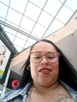 Italia 12 online show from November 2025 09:29:01 PM