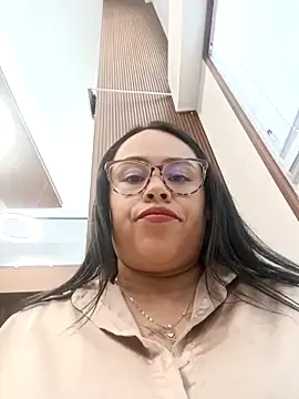 Italia 12 online show from November 2025 02:28:01 PM