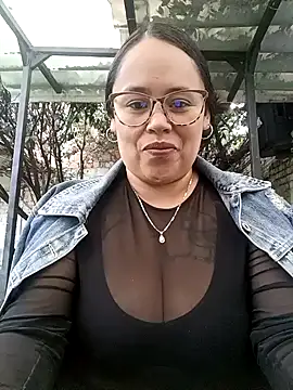 Italia 12 online show from November 2025 08:57:01 PM