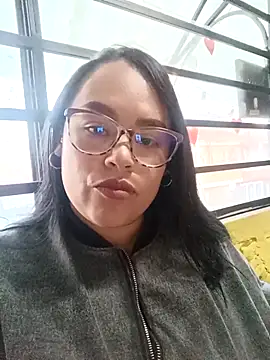 Italia 12 online show from October 2025 10:22:01 PM