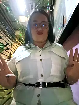 Italia 12 online show from October 2025 12:14:01 AM