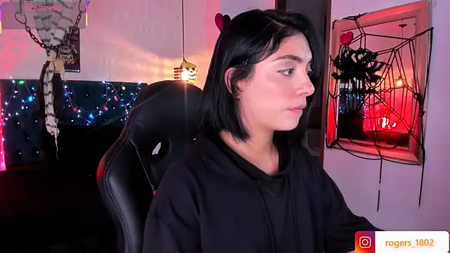 Snapshot of isaa_dl chatting on October 2025 09:49:01 PM isaa dl online show from October 2025 09:49:01 PM