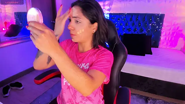 Snapshot of isaa_dl chatting on November 2025 10:13:02 PM isaa dl online show from November 2025 10:13:02 PM